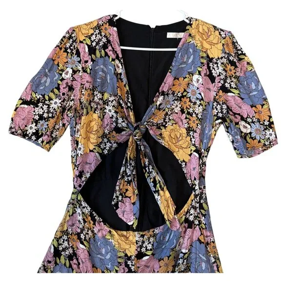 WAYF Floral Maxi Dress Front Tie Cutout Short Sleeves Multicolor Size M - Picture 2 of 6